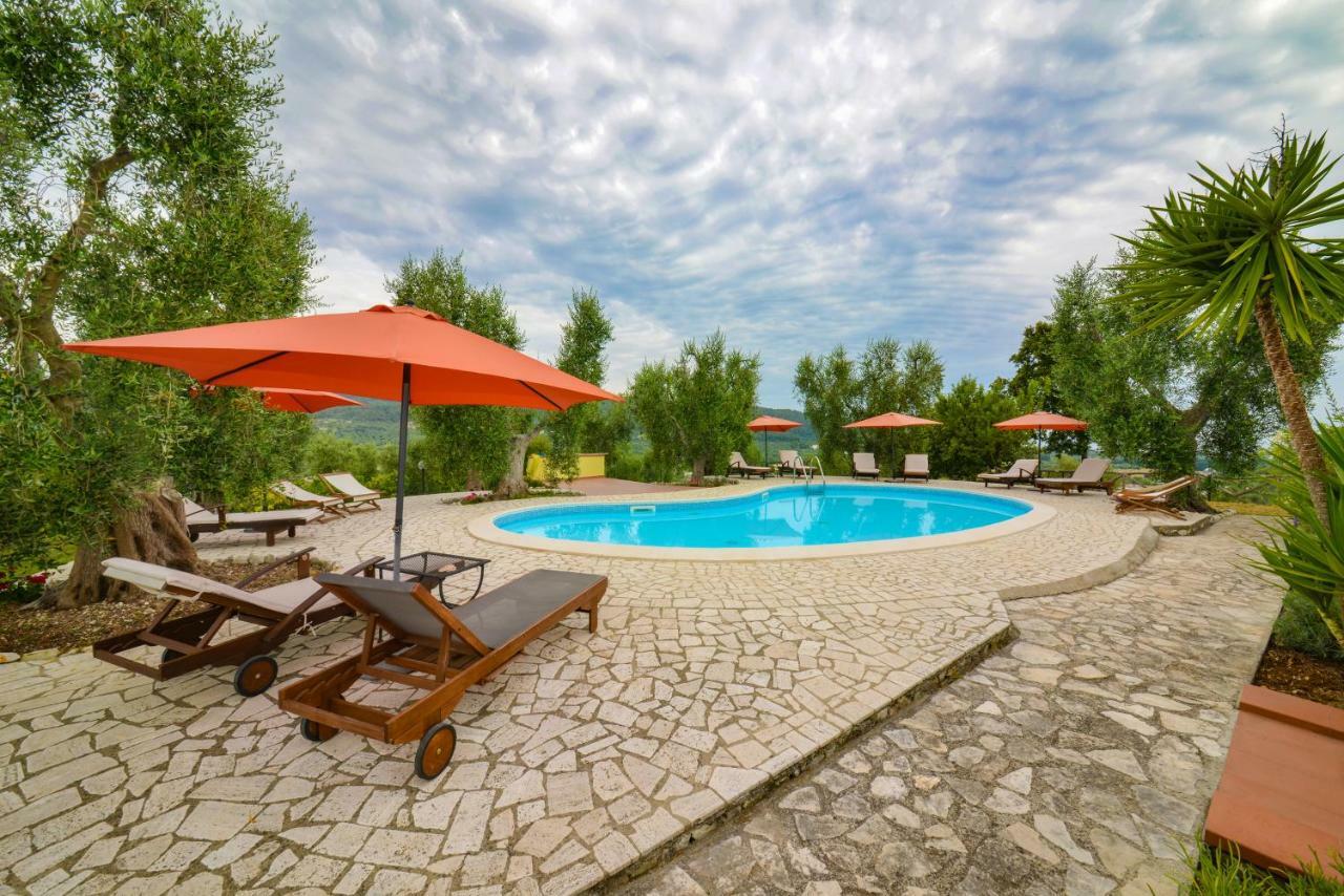 Гостевой дом Parco Dei Limoni Пескичи Экстерьер фото